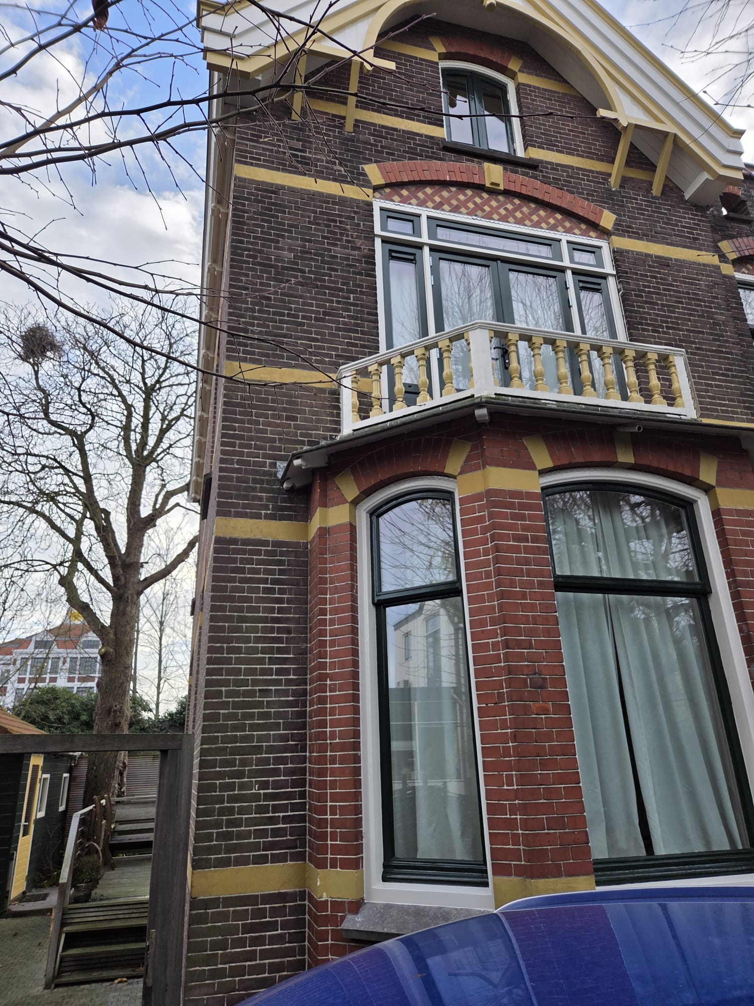 gevel voor renovatie voegwerk